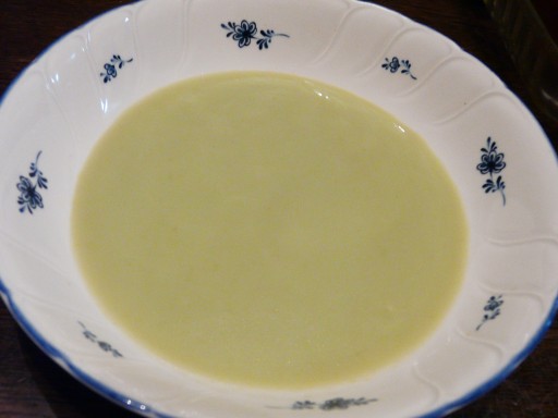 09.5.23WD13＿エンドウ豆の冷製スープ.jpg